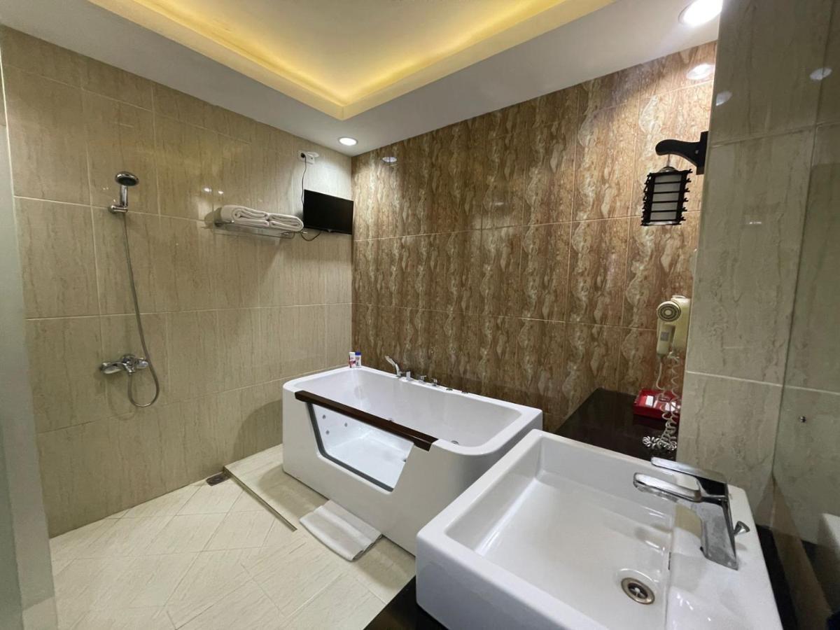 Grand Buana Lestari Hotel Padang  Eksteriør bilde