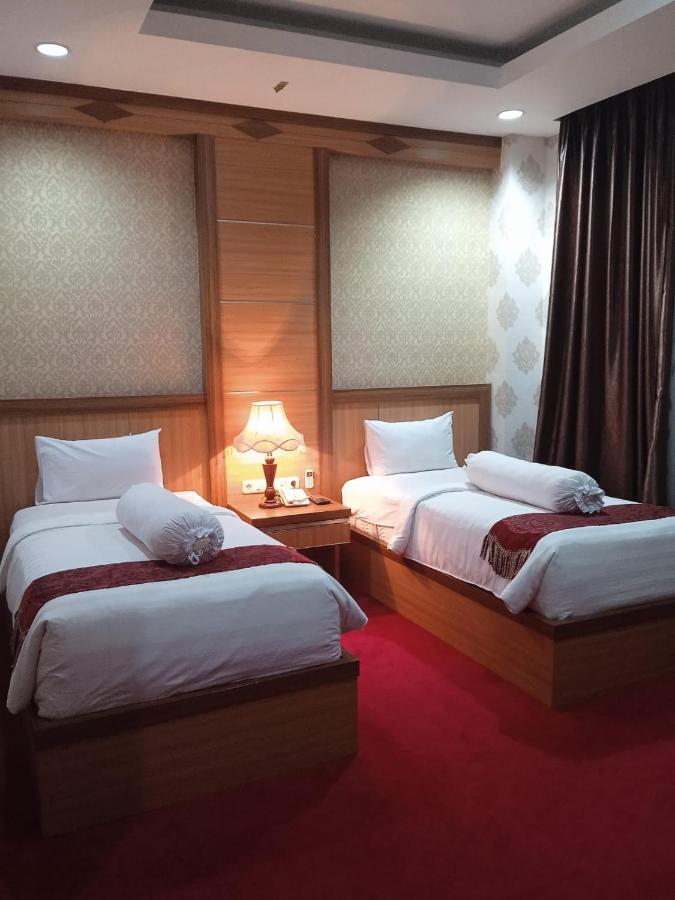 Grand Buana Lestari Hotel Padang  Eksteriør bilde